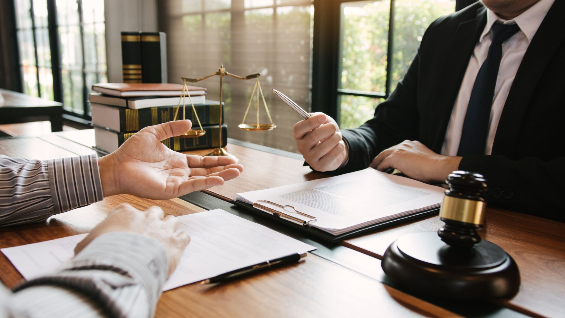 Attorney at Law vs Counsel Distinguishing Legal Representatives